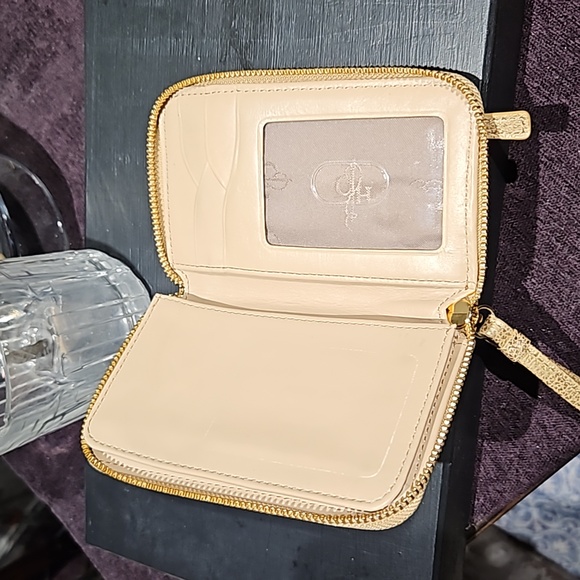 New condition-Cole Haan wallet - Picture 3 of 10